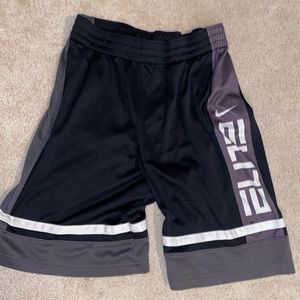 Nike Elite Shorts Size Youth XL
